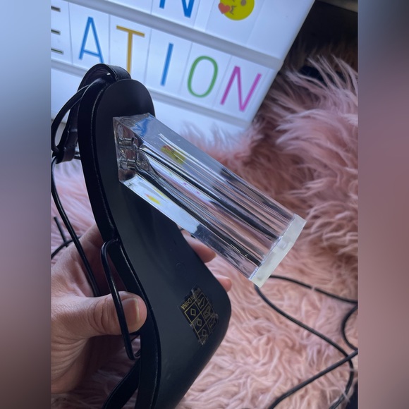 Pretty little thing black heels - Picture 4 of 4